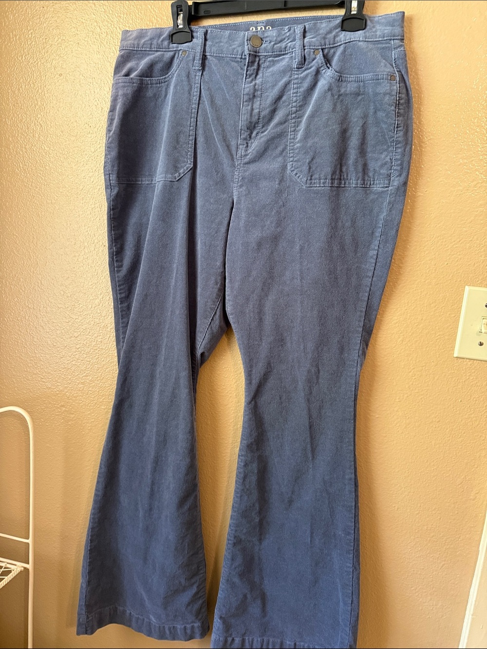 a.n.a Women's Blue Boot-Cut Corduroy Pants